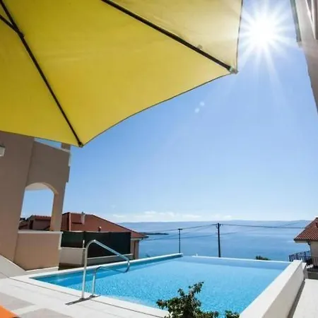 Appartement In Mit Grosser Terrasse By Interhome *